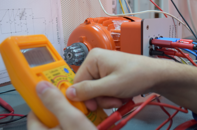 Electrician constructor